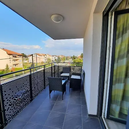 Apartment Mrvica Near The Zagreb Airport Velika Gorica Esterno foto